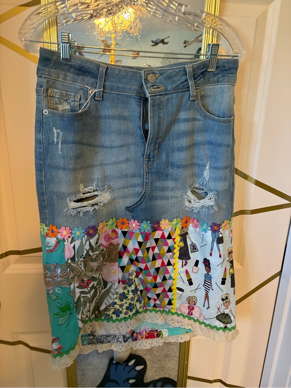 Art to Wear Junior size 13 stretch denim SKIRT Distressed